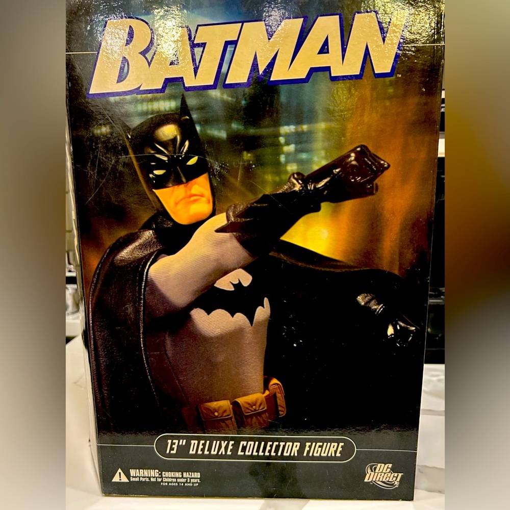 Batman 13" Deluxe Collector Figure